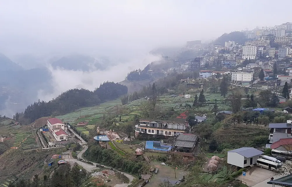 Đưa đón đến Sa Pa → Bản Tả Van